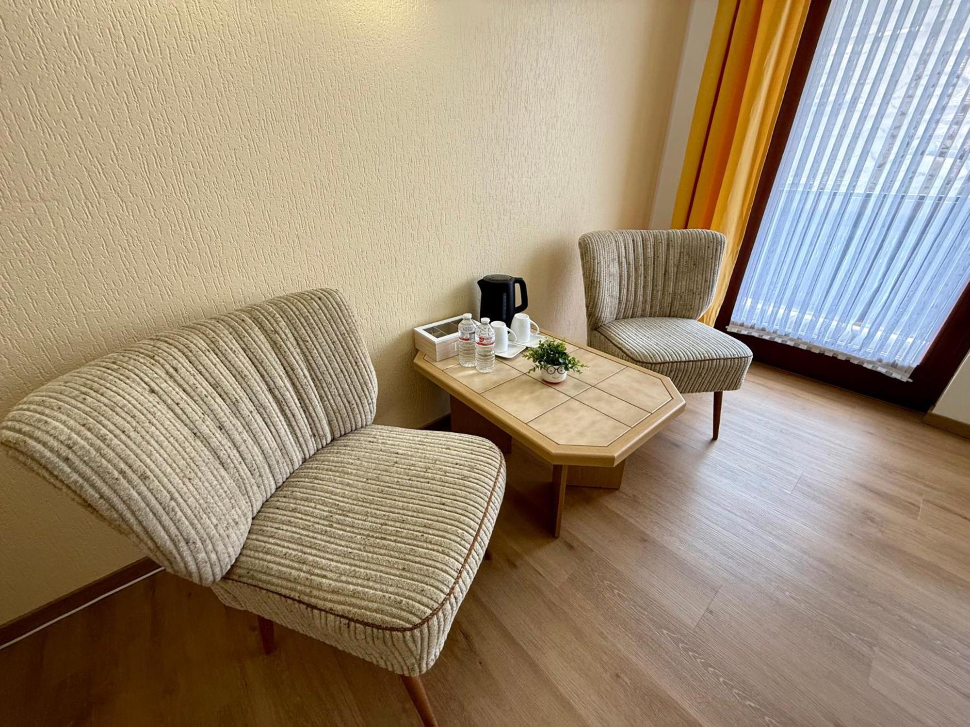 Weinhaus Hirschen Bruttig Hotel Екстериор снимка