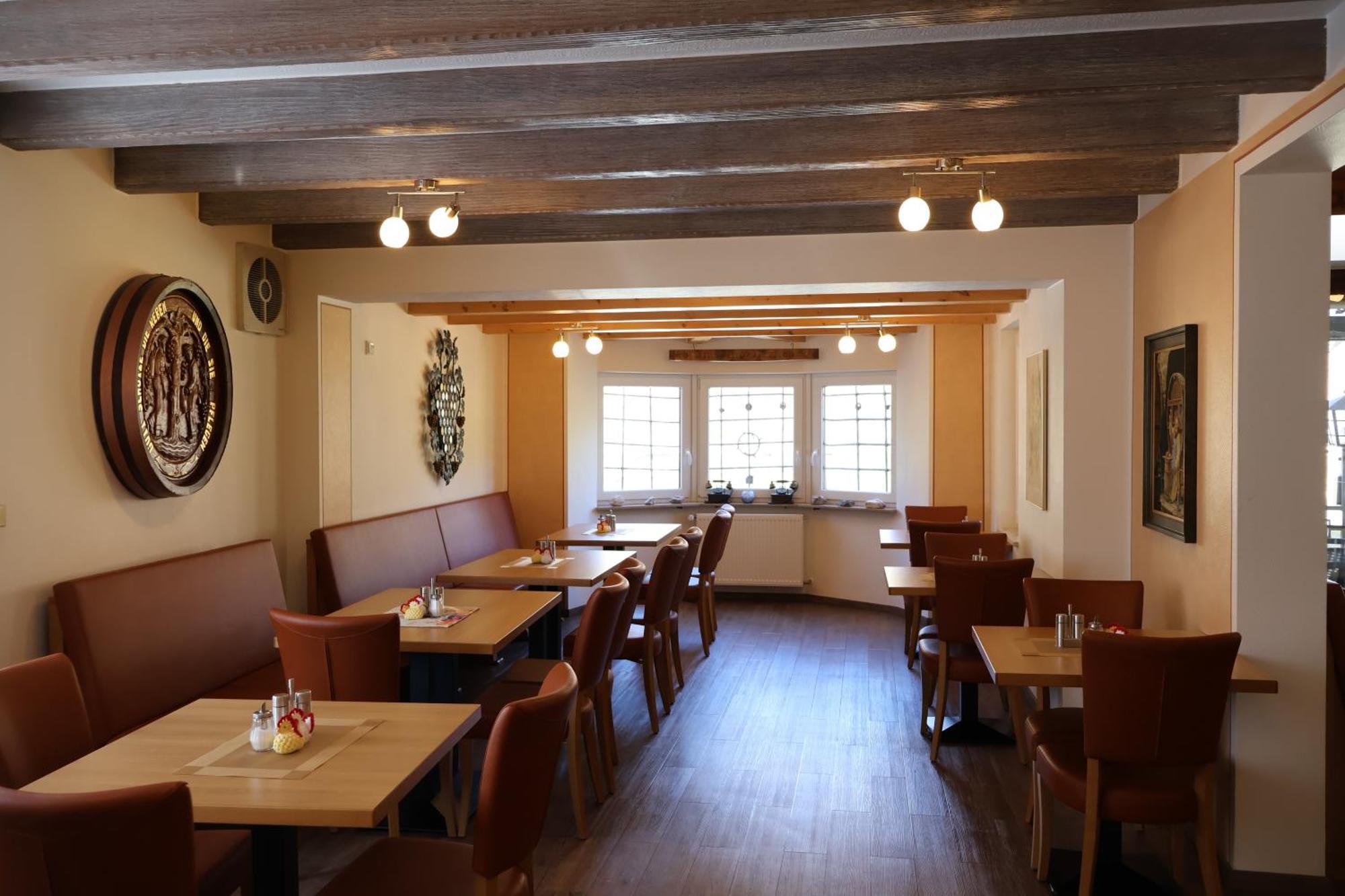 Weinhaus Hirschen Bruttig Hotel Екстериор снимка